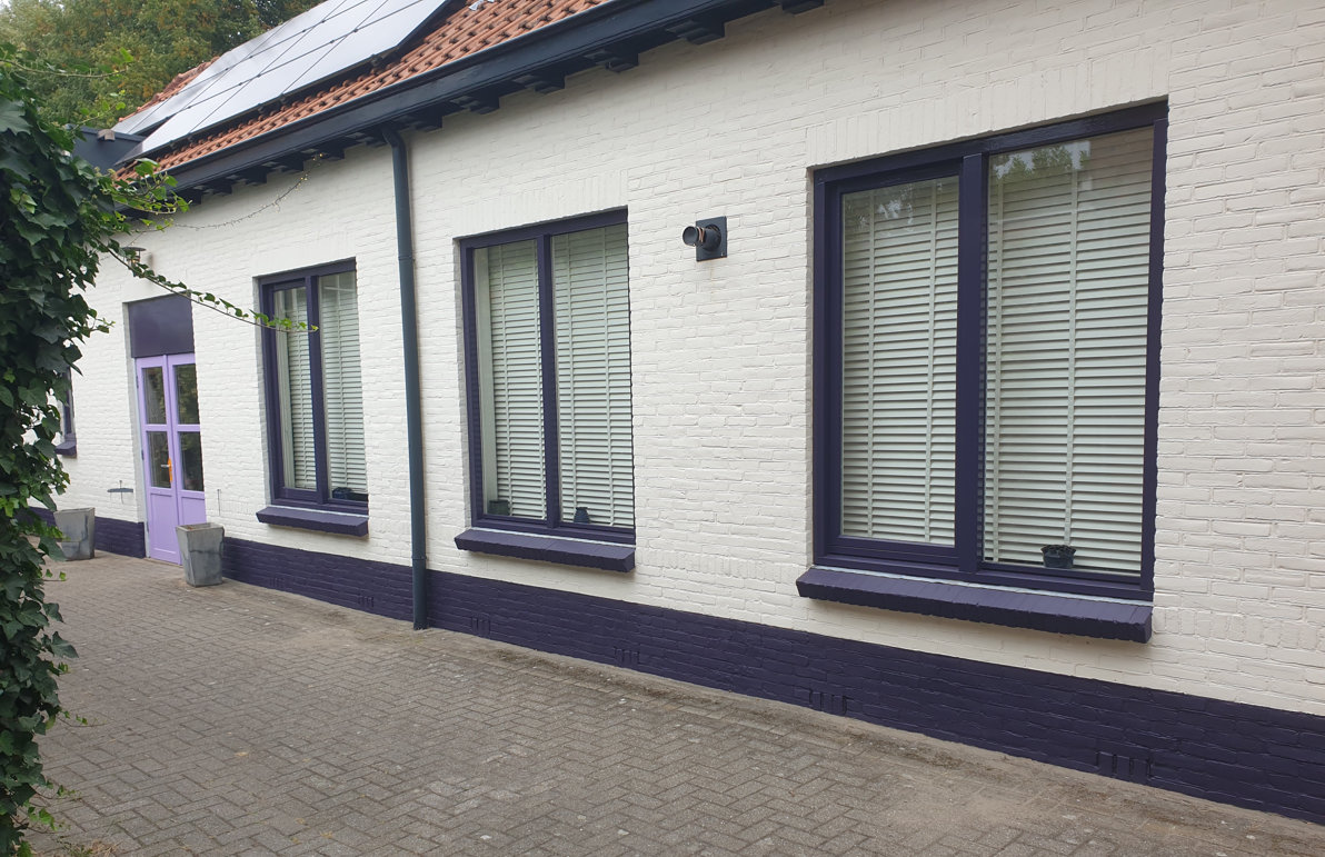 Buitenschilderwerk aan woning - Tilburg - Noord-Brabant, Nederland